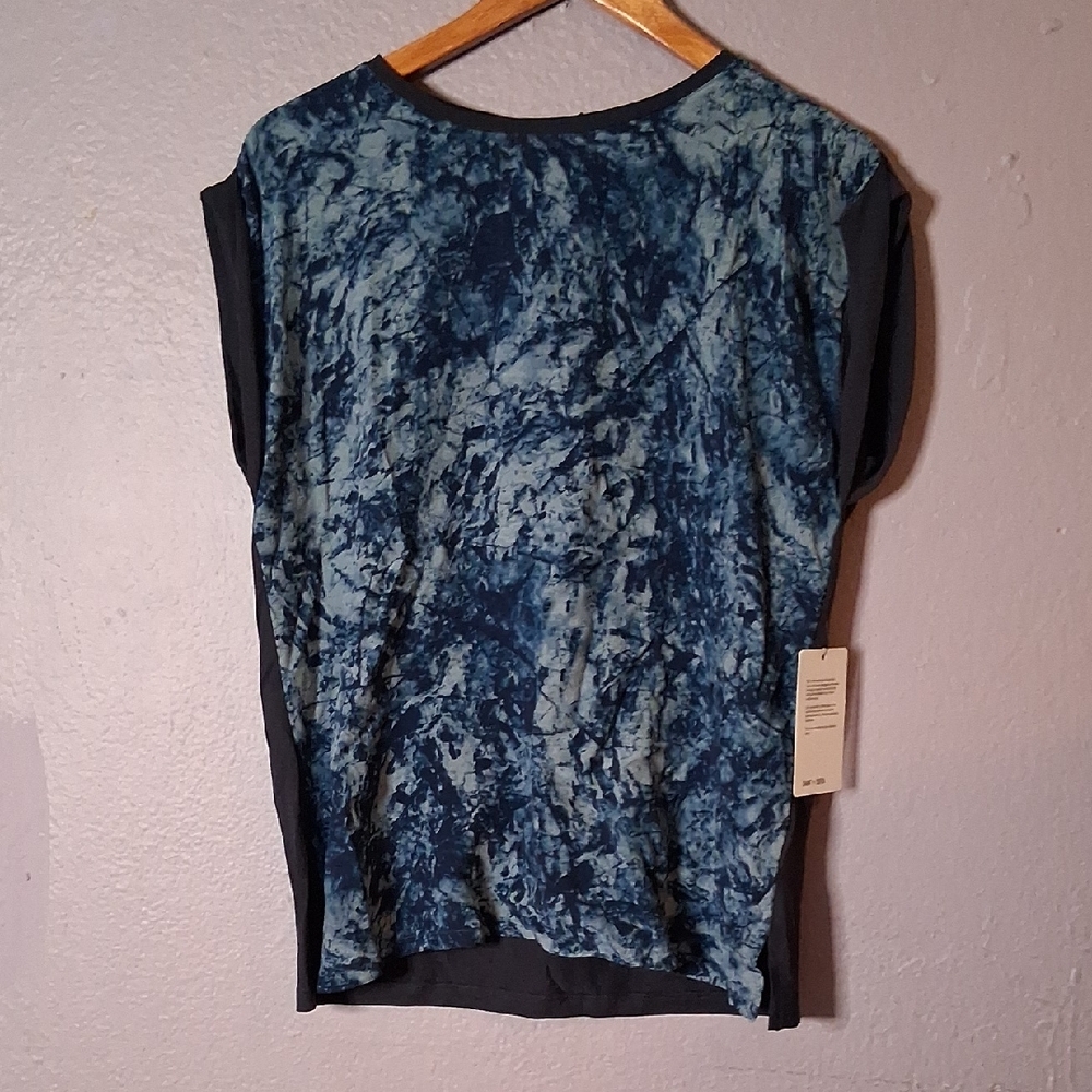 Stylish Blue Marble Women's Short Sleeve Top